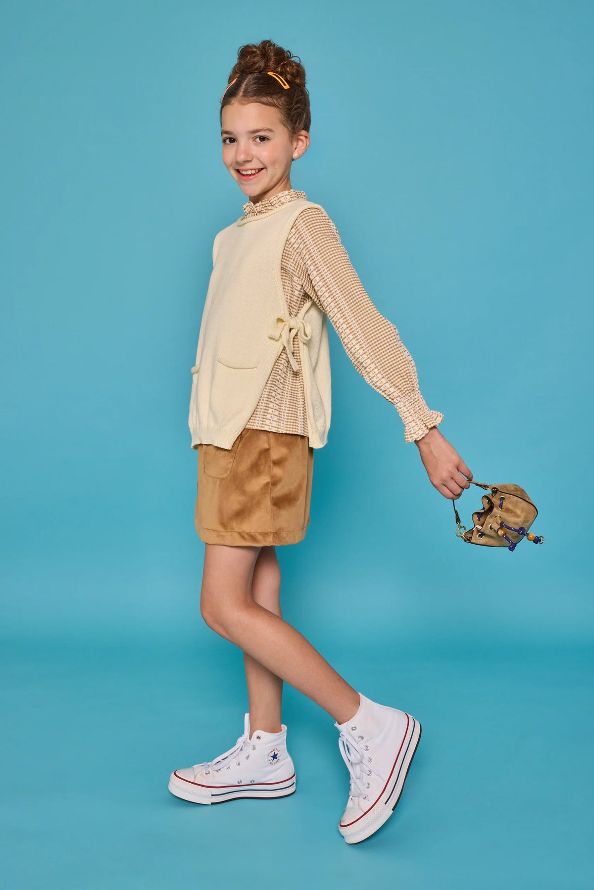 CHILDRENS SWEATER VEST IN CREAM
