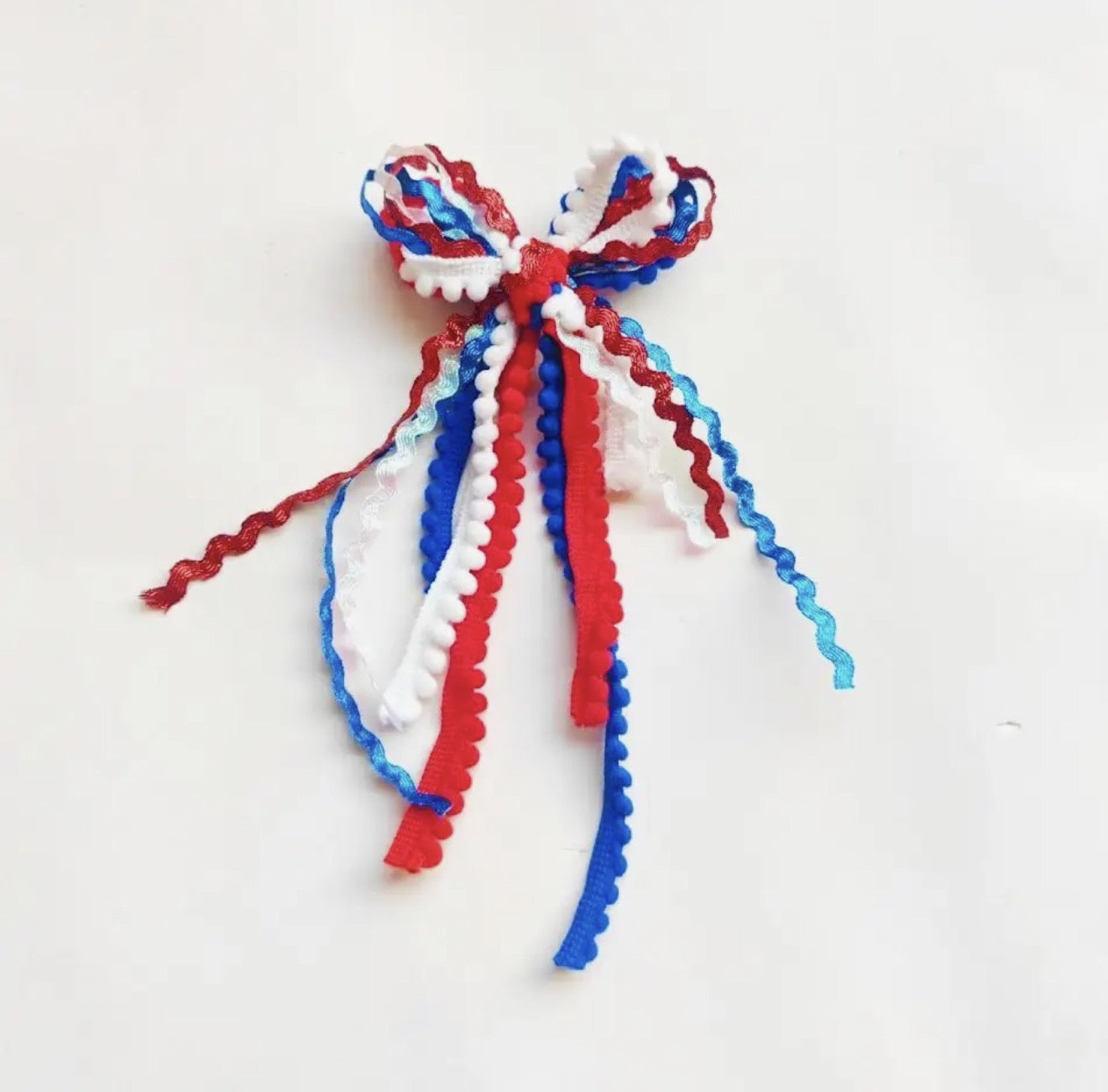 CHILDRENS INDEPENDENCE TWIST HAIR BOW