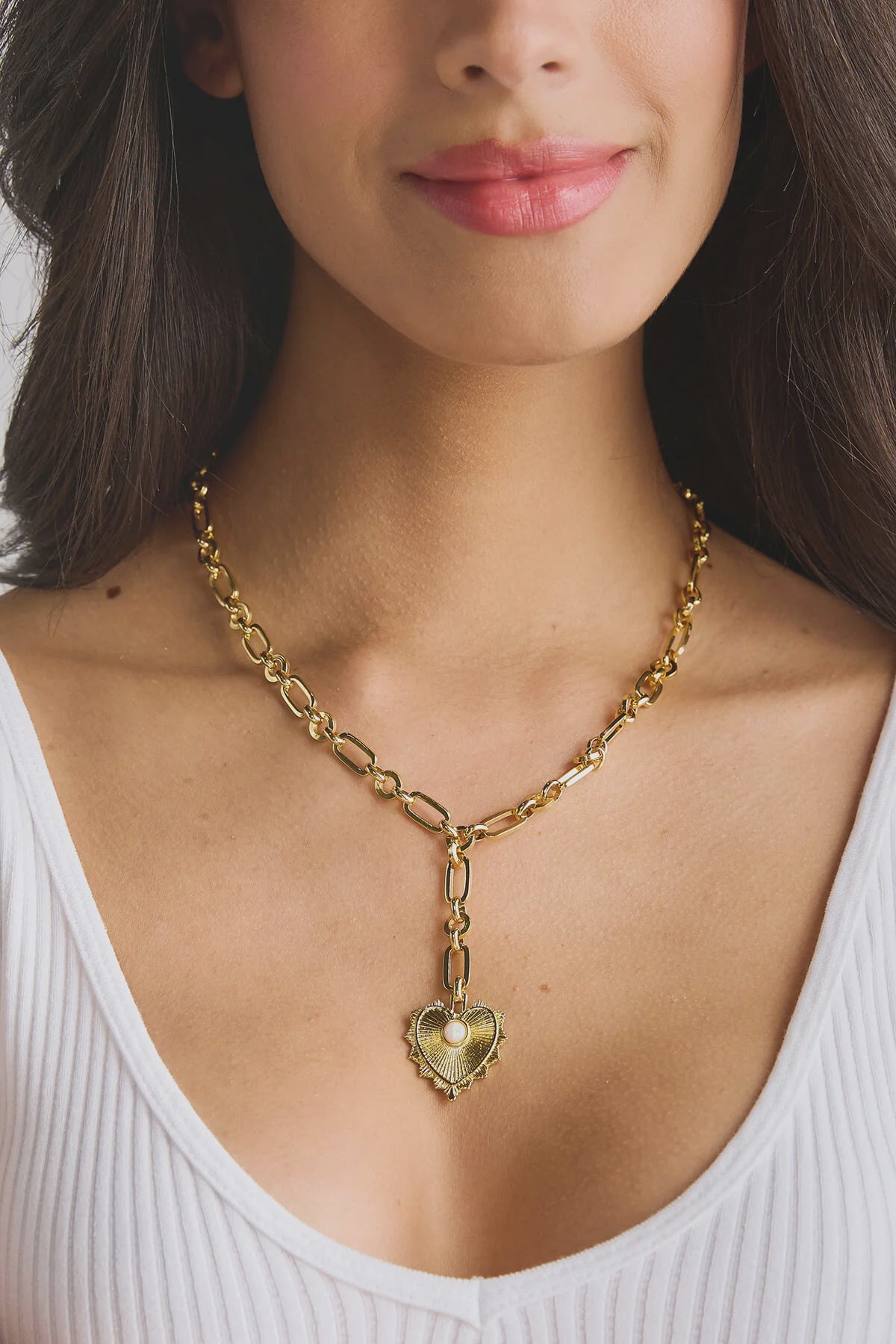WOMENS DROP HEART NECKLACE