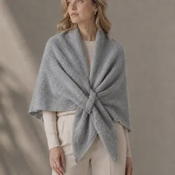 WOMENS PONCHO STYLE SCARF IN GREY