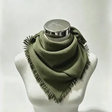 WOMENS SQUARE SCARF STYLE IN OLIVE