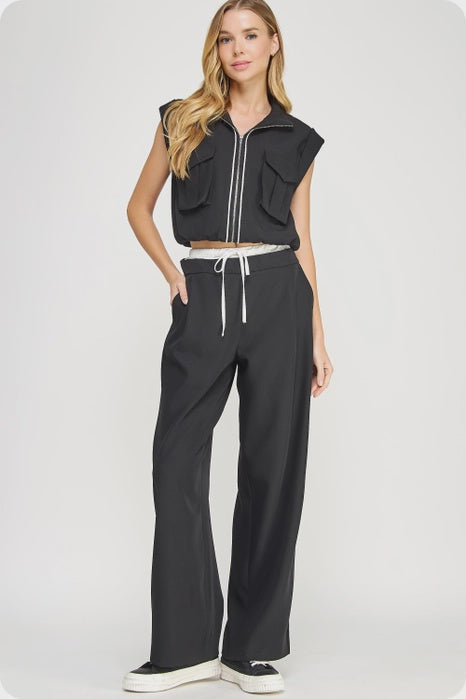 WOMENS DETAIL VEST TOP WITH PIPING IN BLACK