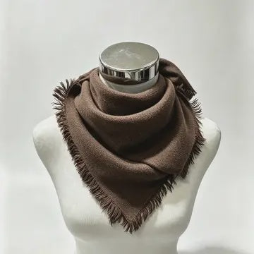 WOMENS SQUARE STYLE SCARF IN BROWN