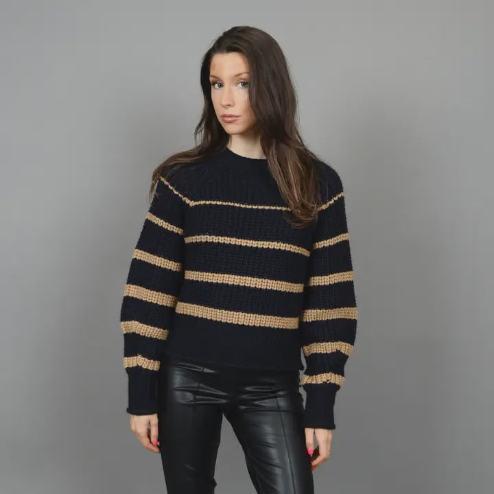 WOMENS CREW NECK SWEATER