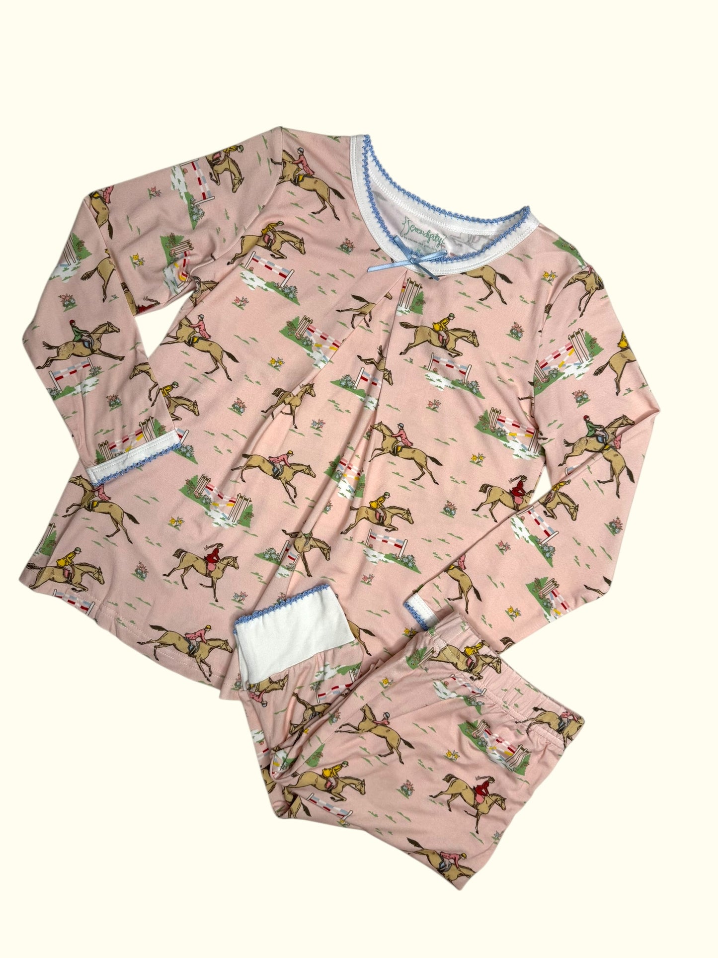 CHILDRENS HUNTER JUMPER LOUNGE