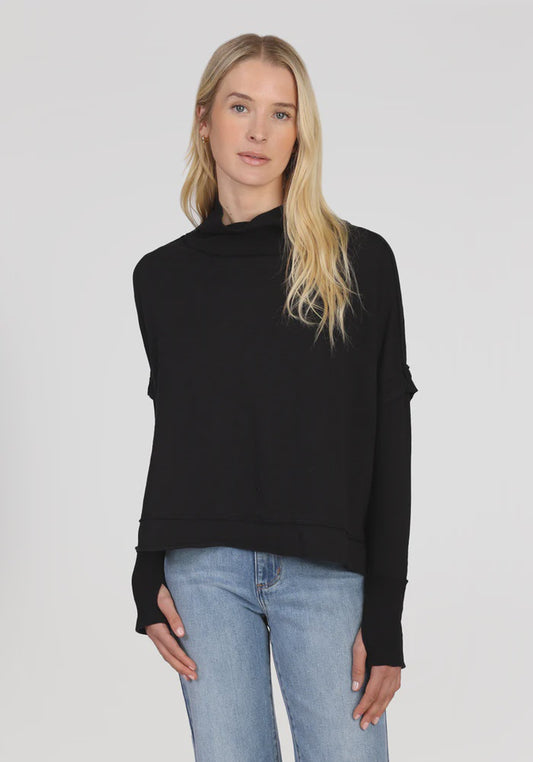 WOMENS WHITNEY PULLOVER IN BLACK