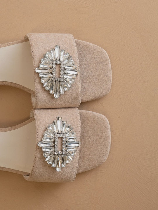 WOMENS SUEDE SANDAL IN BEIGE